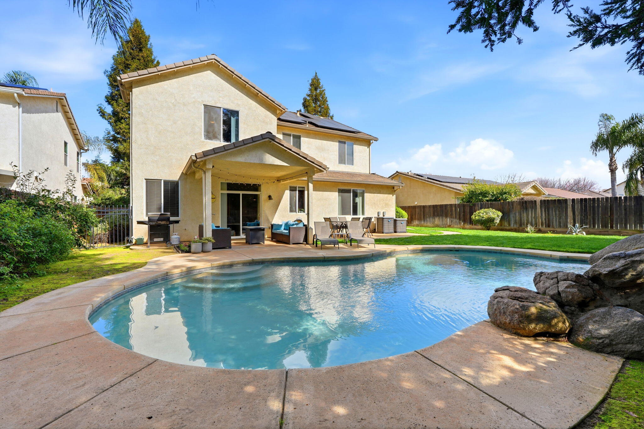 3947 E Cambridge Ave, Visalia, CA 93292