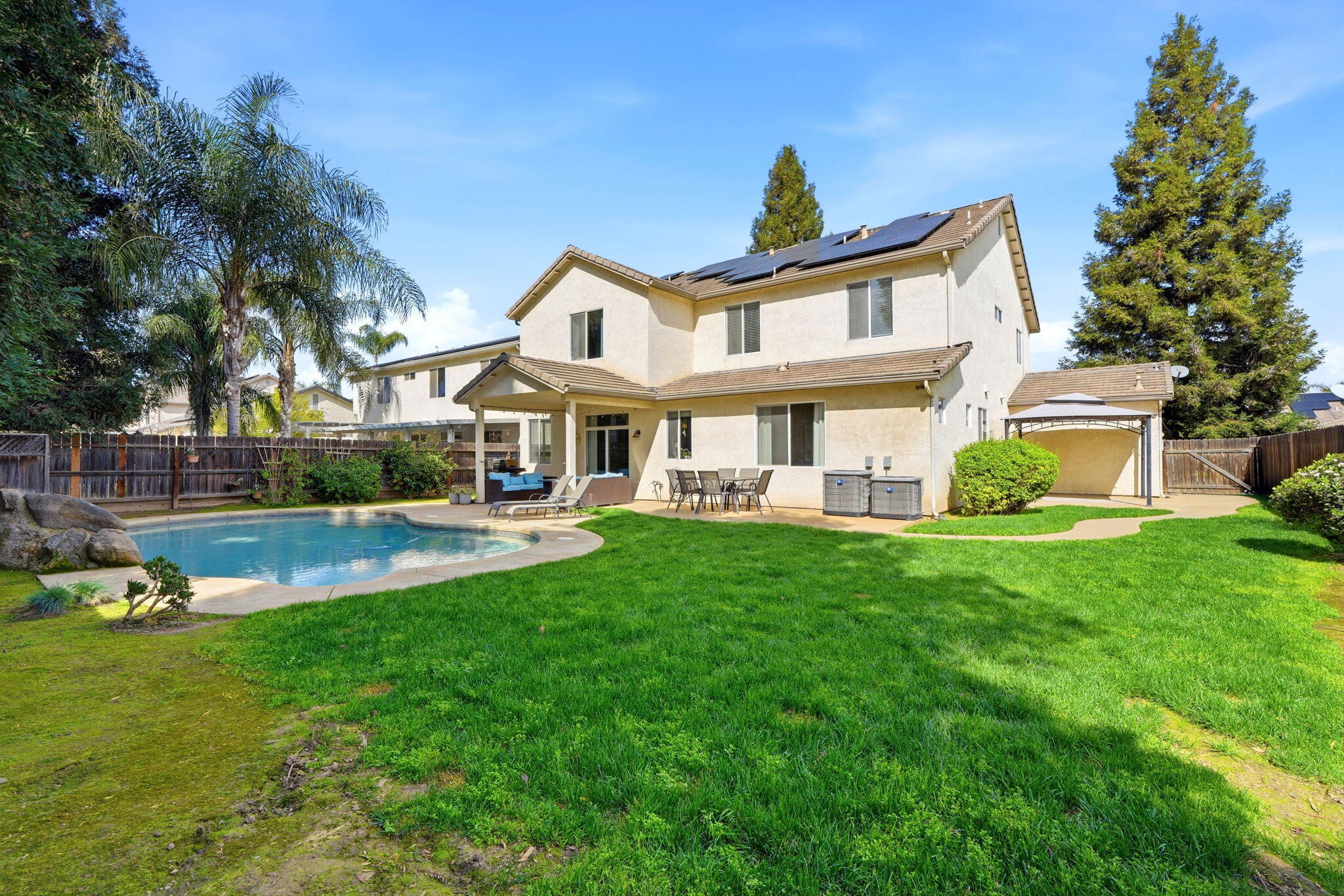 3947 E Cambridge Ave, Visalia, CA 93292