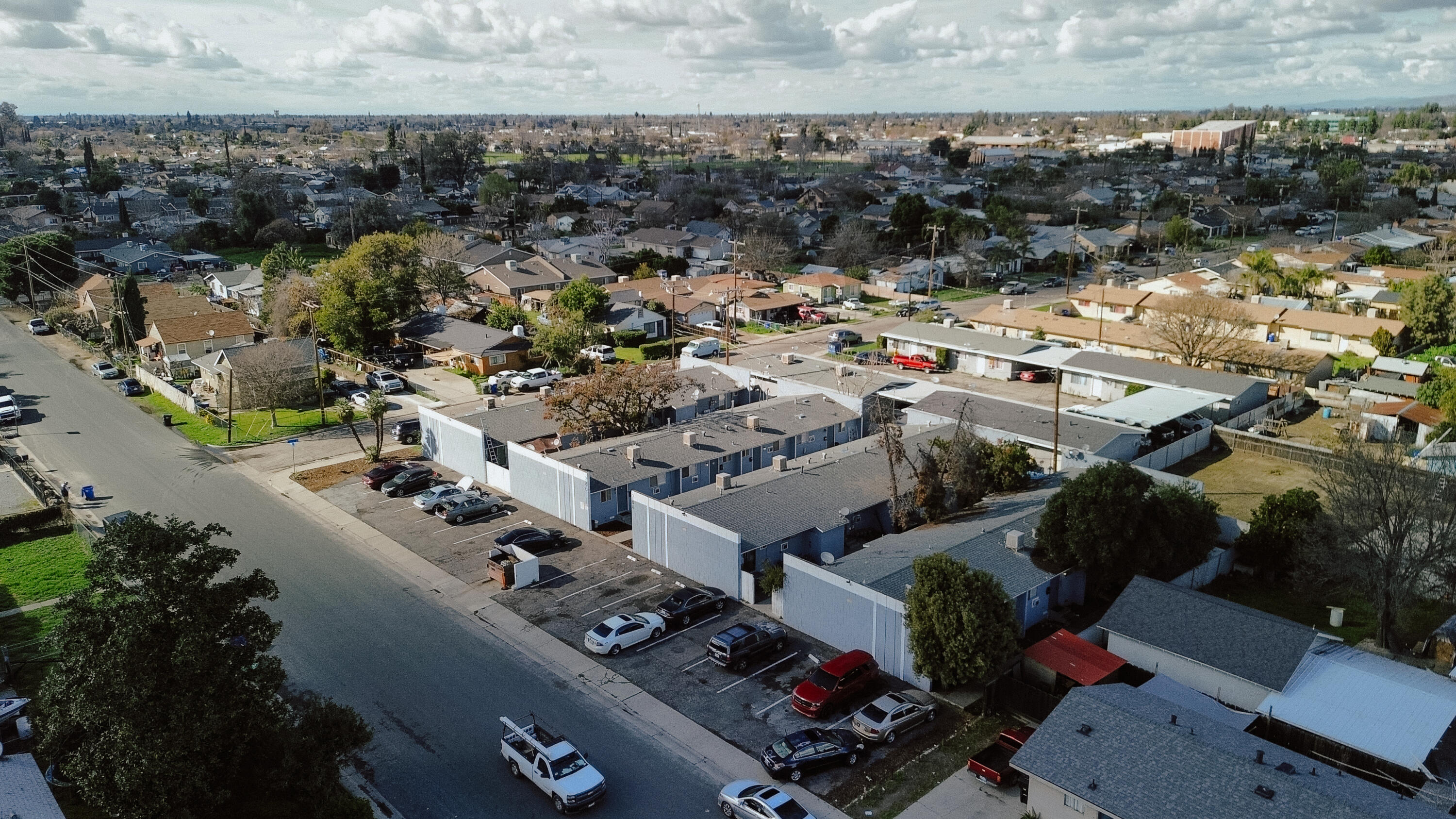 282 W Date Ave, Porterville, CA 93257