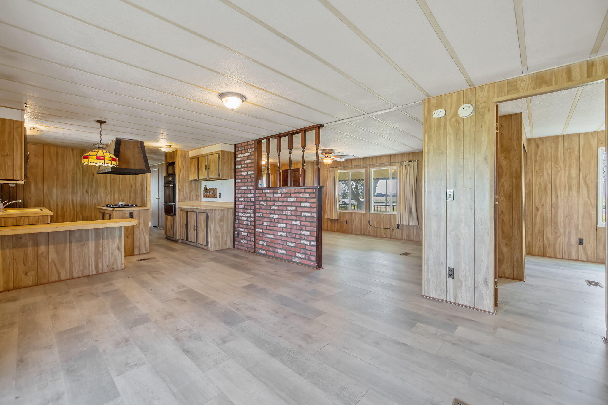 13941 9th Ave, Hanford, CA 93230