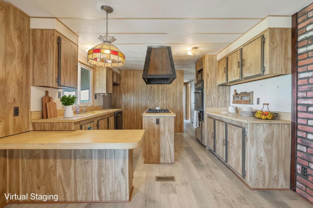 13941 9th Ave, Hanford, CA 93230