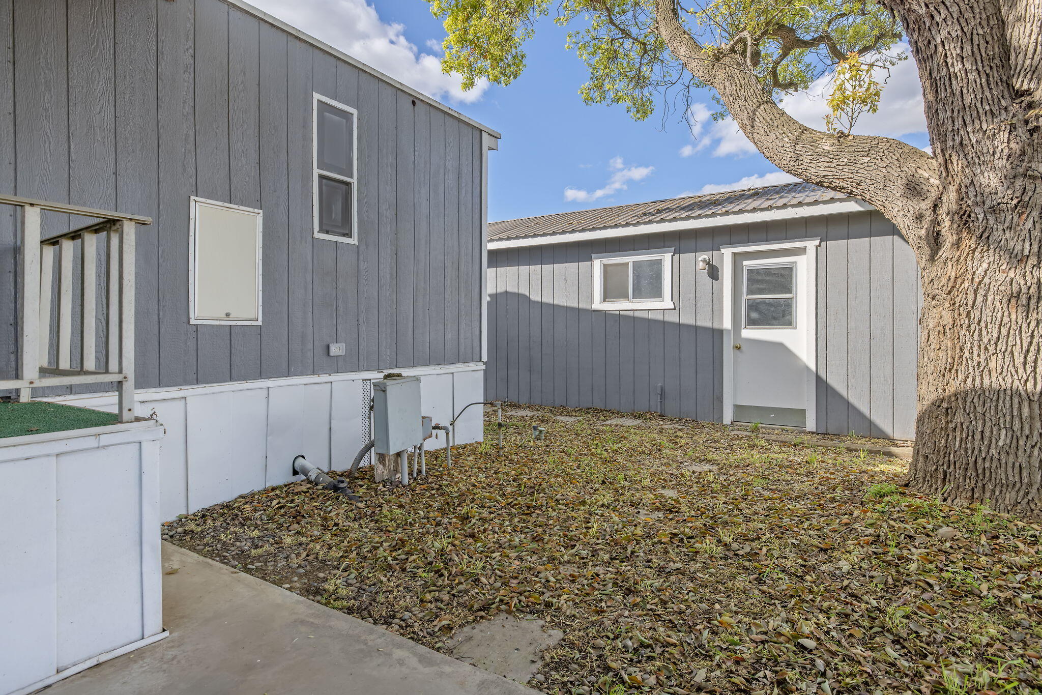 13941 9th Ave, Hanford, CA 93230