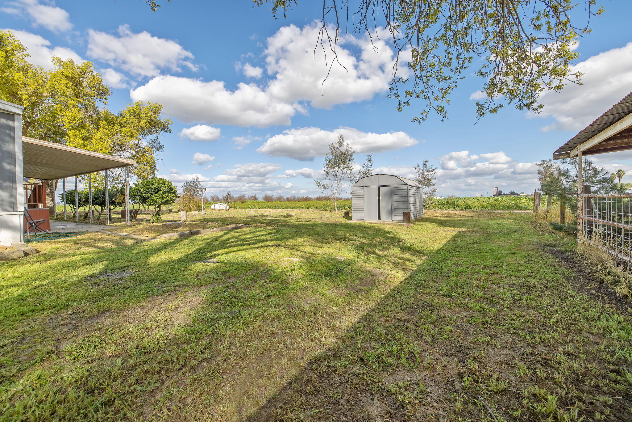 13941 9th Ave, Hanford, CA 93230