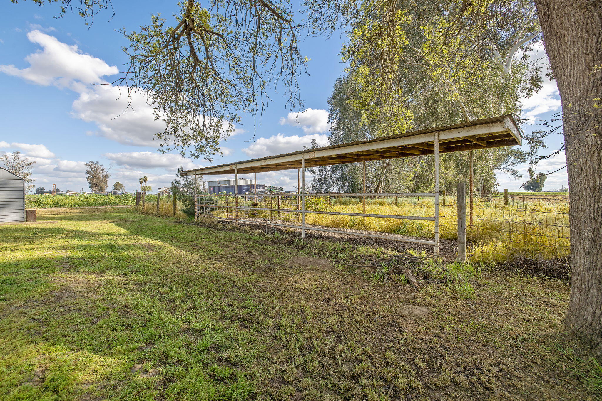 13941 9th Ave, Hanford, CA 93230