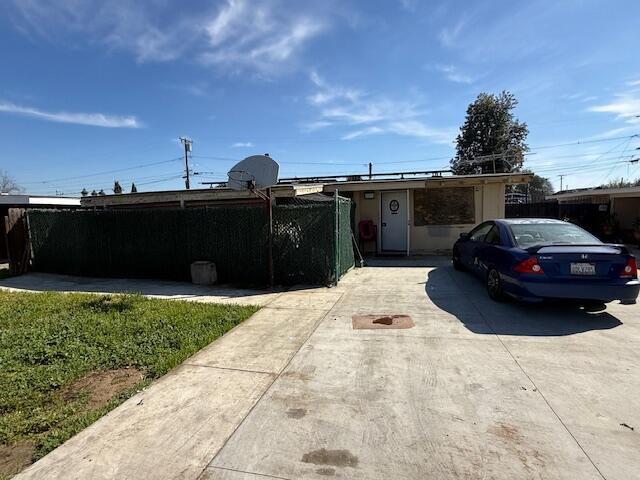 748 S Walter St, Tulare, CA 93274