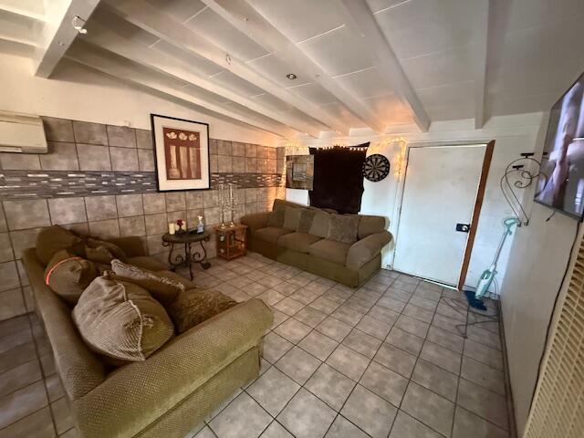 748 S Walter St, Tulare, CA 93274