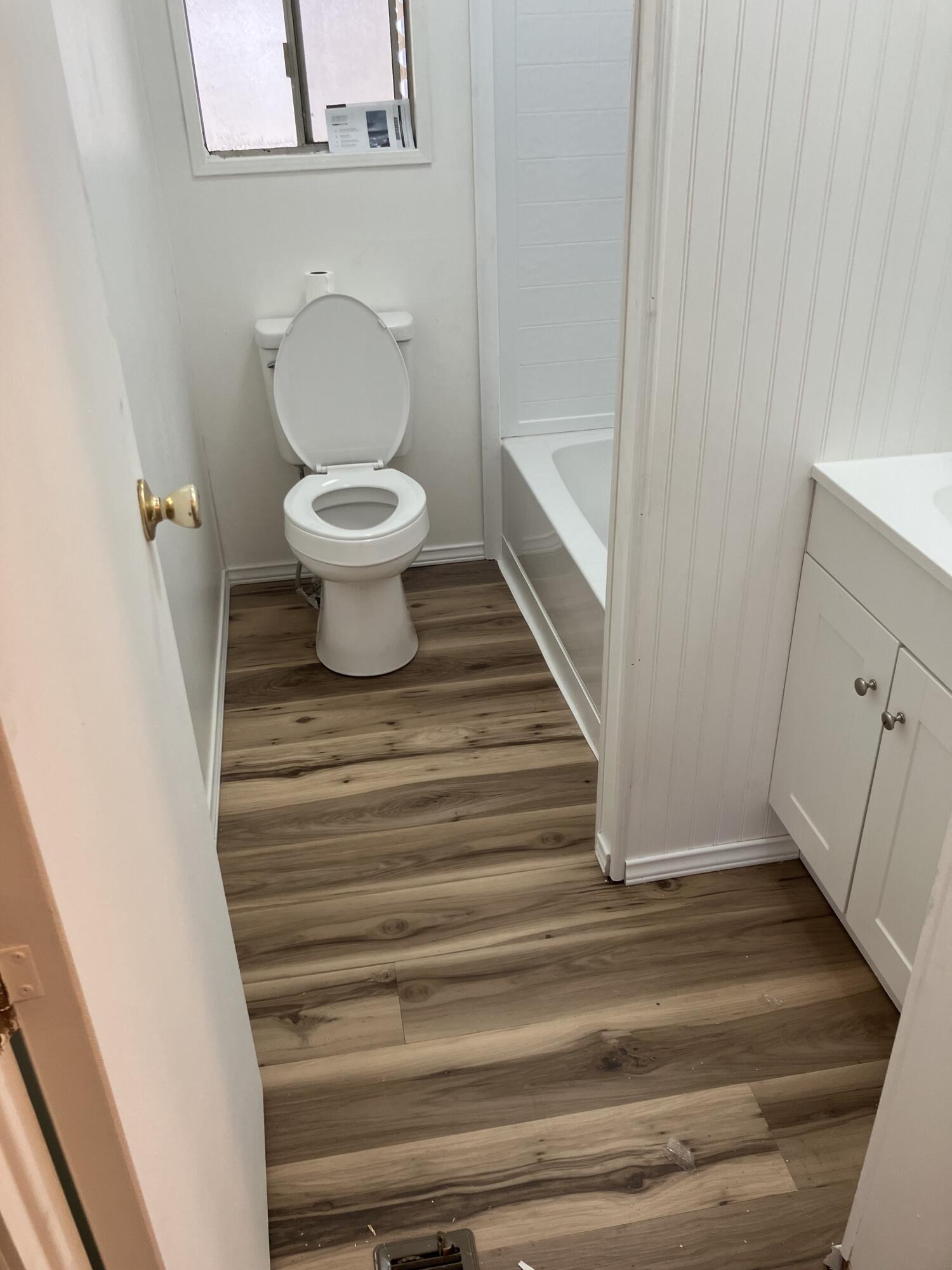 314 N Albert Ave #101, Exeter, CA 93221