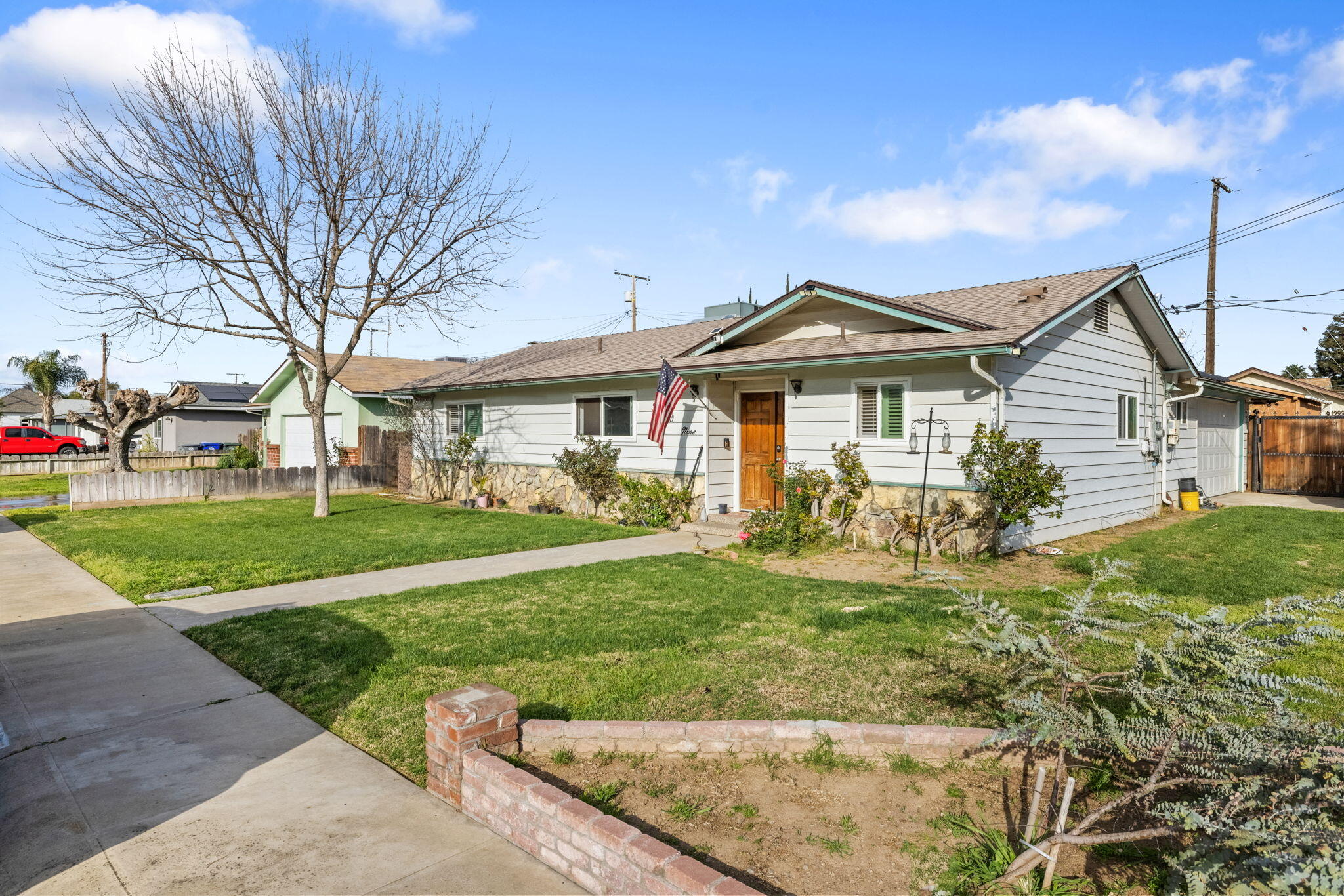 509 S Orange Ave, Exeter, CA 93221