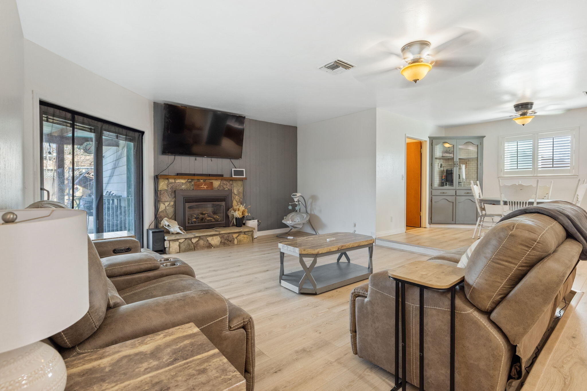 509 S Orange Ave, Exeter, CA 93221