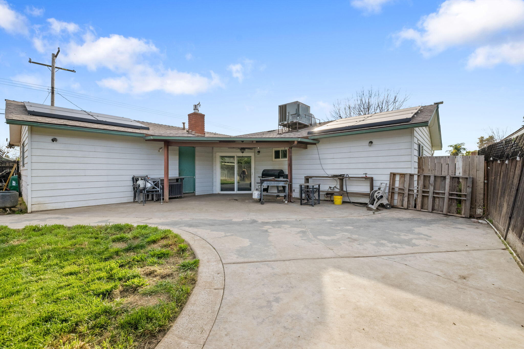 509 S Orange Ave, Exeter, CA 93221