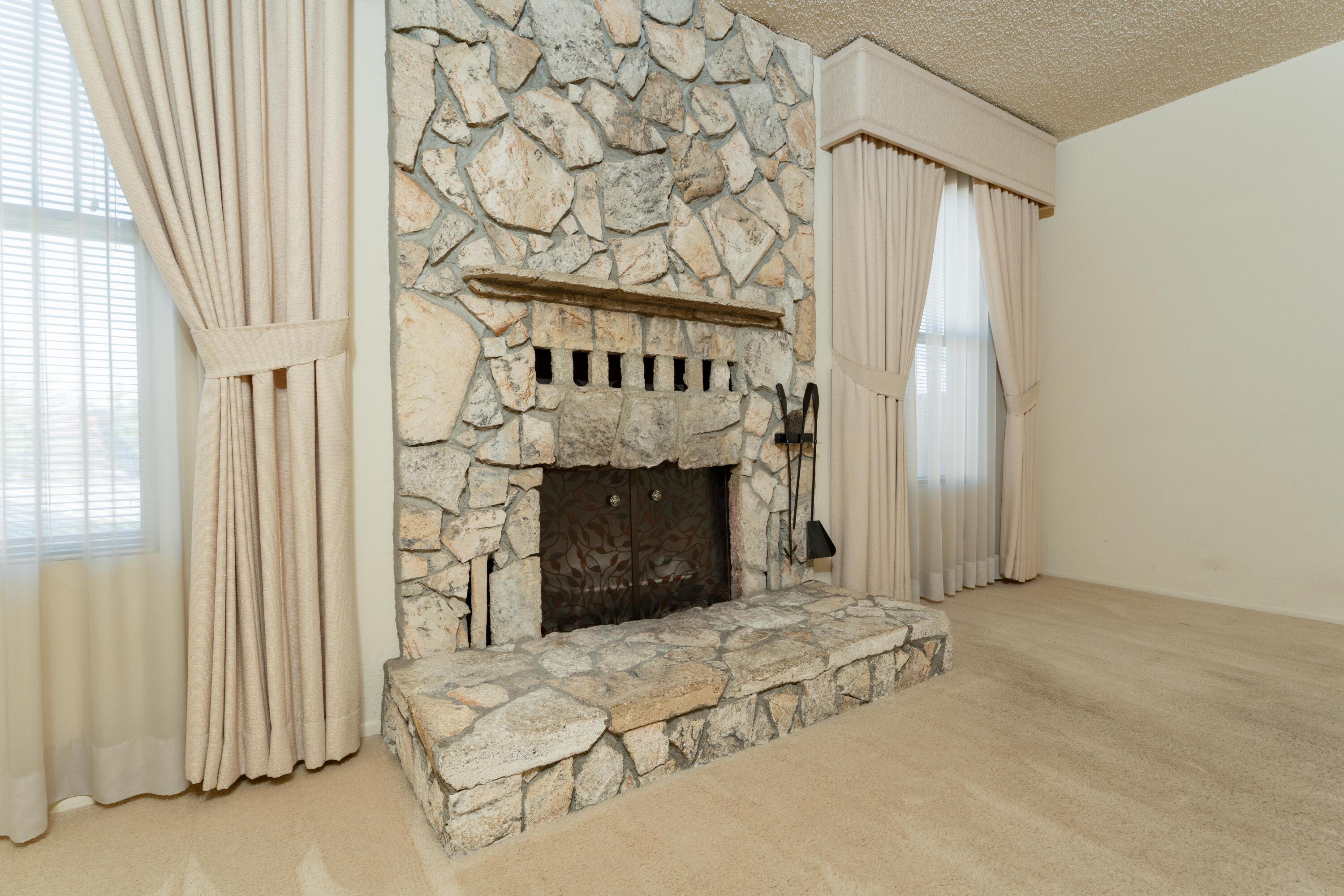 1306 Lowery St, Porterville, CA 93257