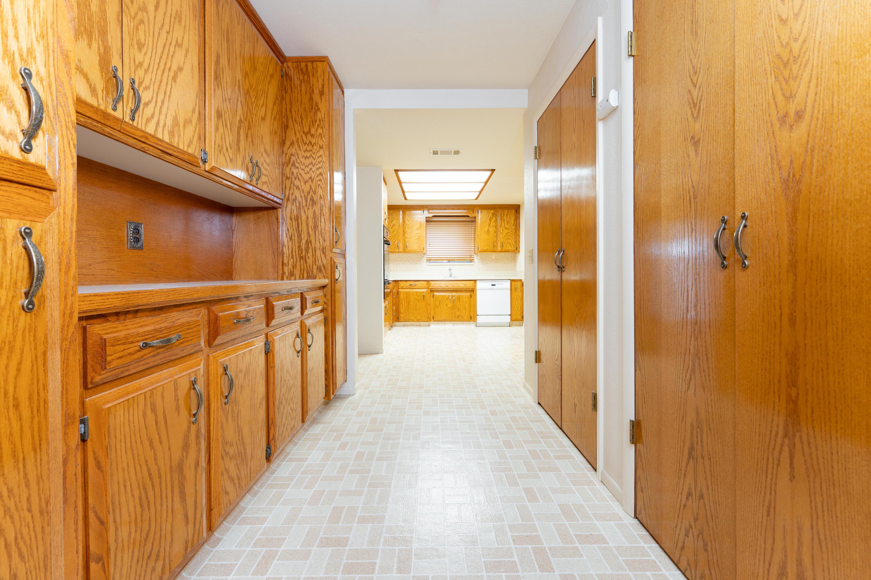 1306 Lowery St, Porterville, CA 93257