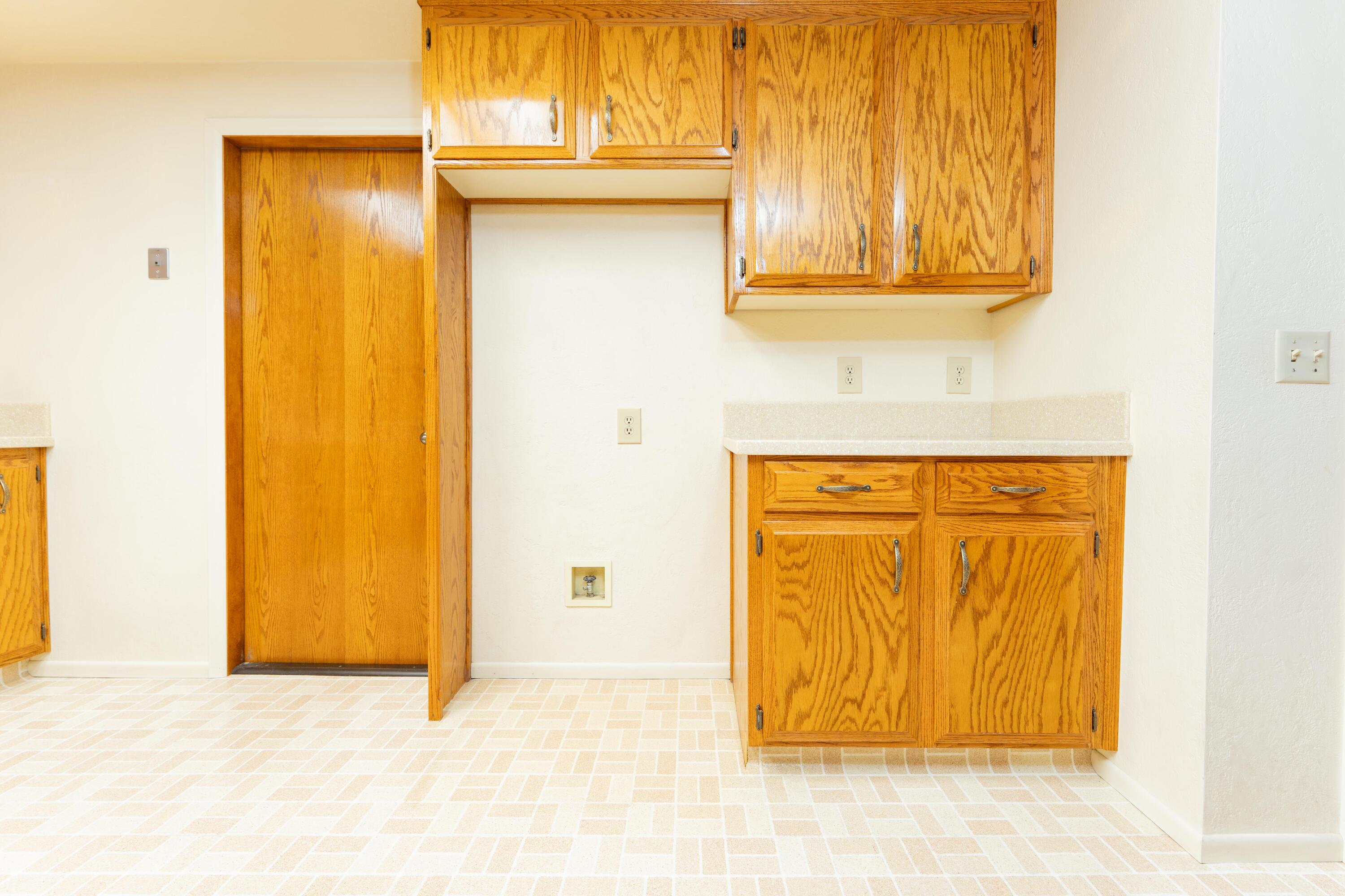 1306 Lowery St, Porterville, CA 93257