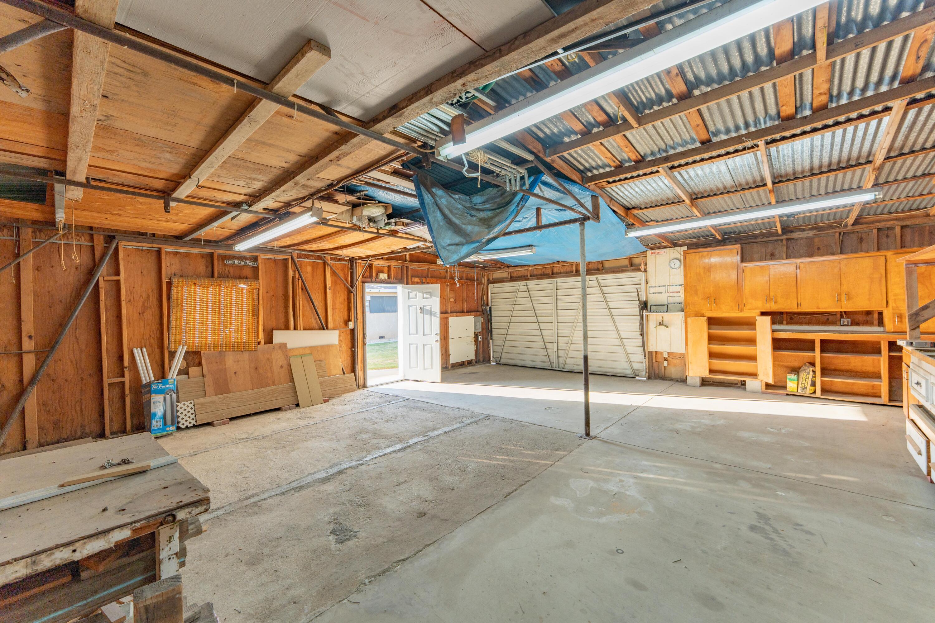 1306 Lowery St, Porterville, CA 93257