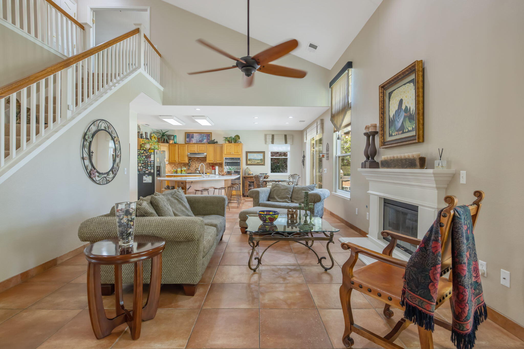 6030 W Country Ct, Visalia, CA 93277