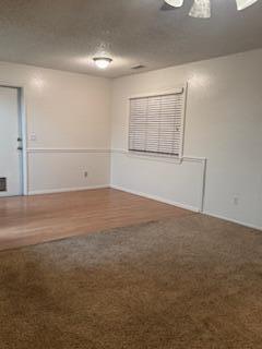 2445 S Memory St, Visalia, CA 93277