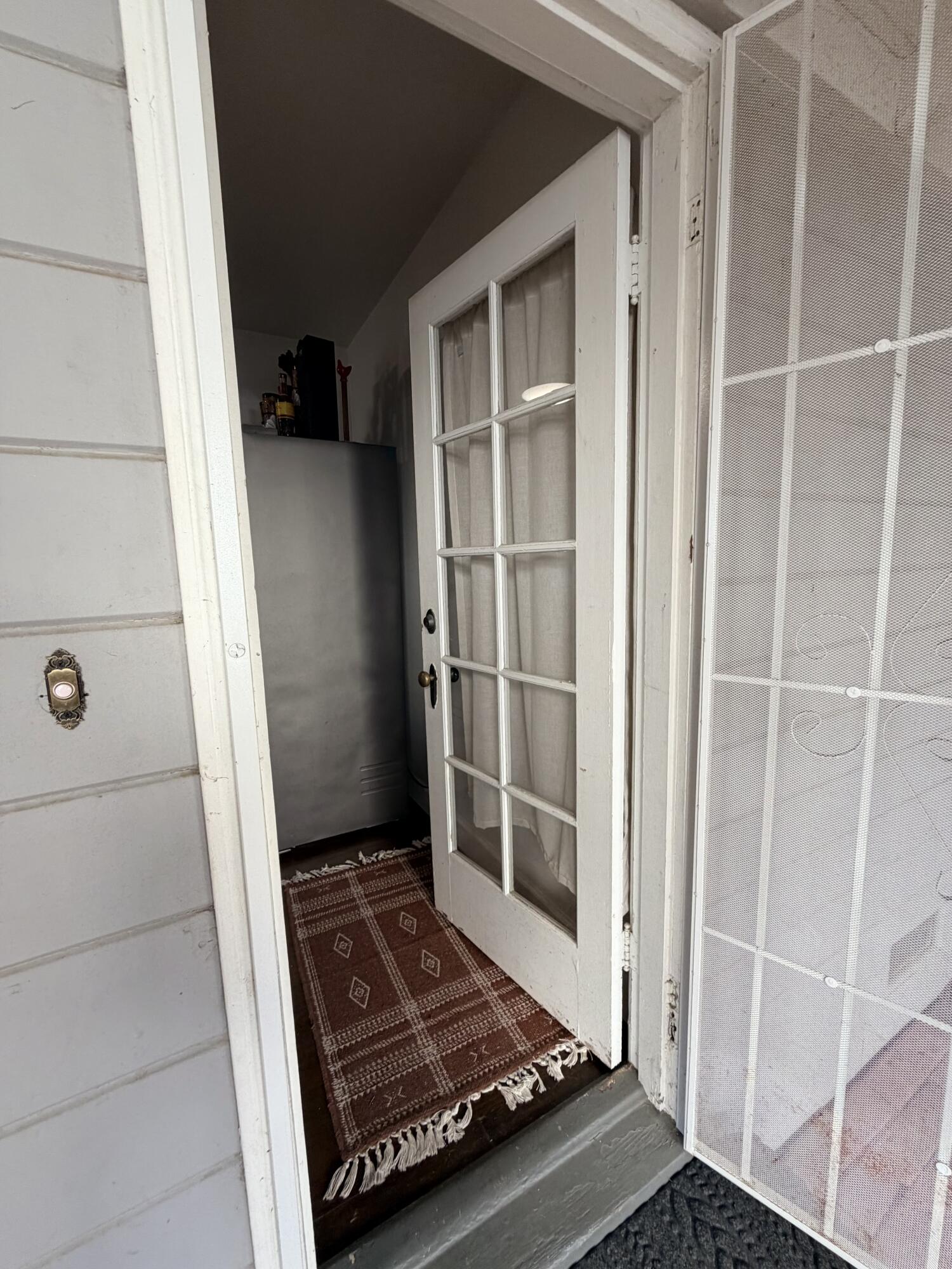 1072 E E Sycamore Ave, Tulare, CA 93274