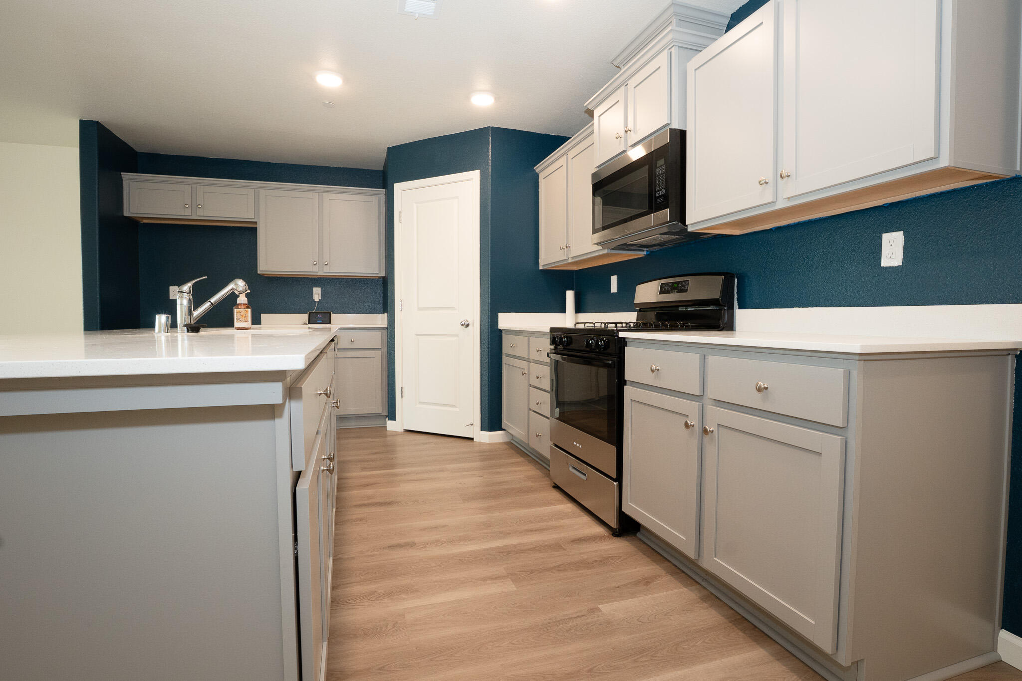 7070 Elm St, Visalia, CA 93291