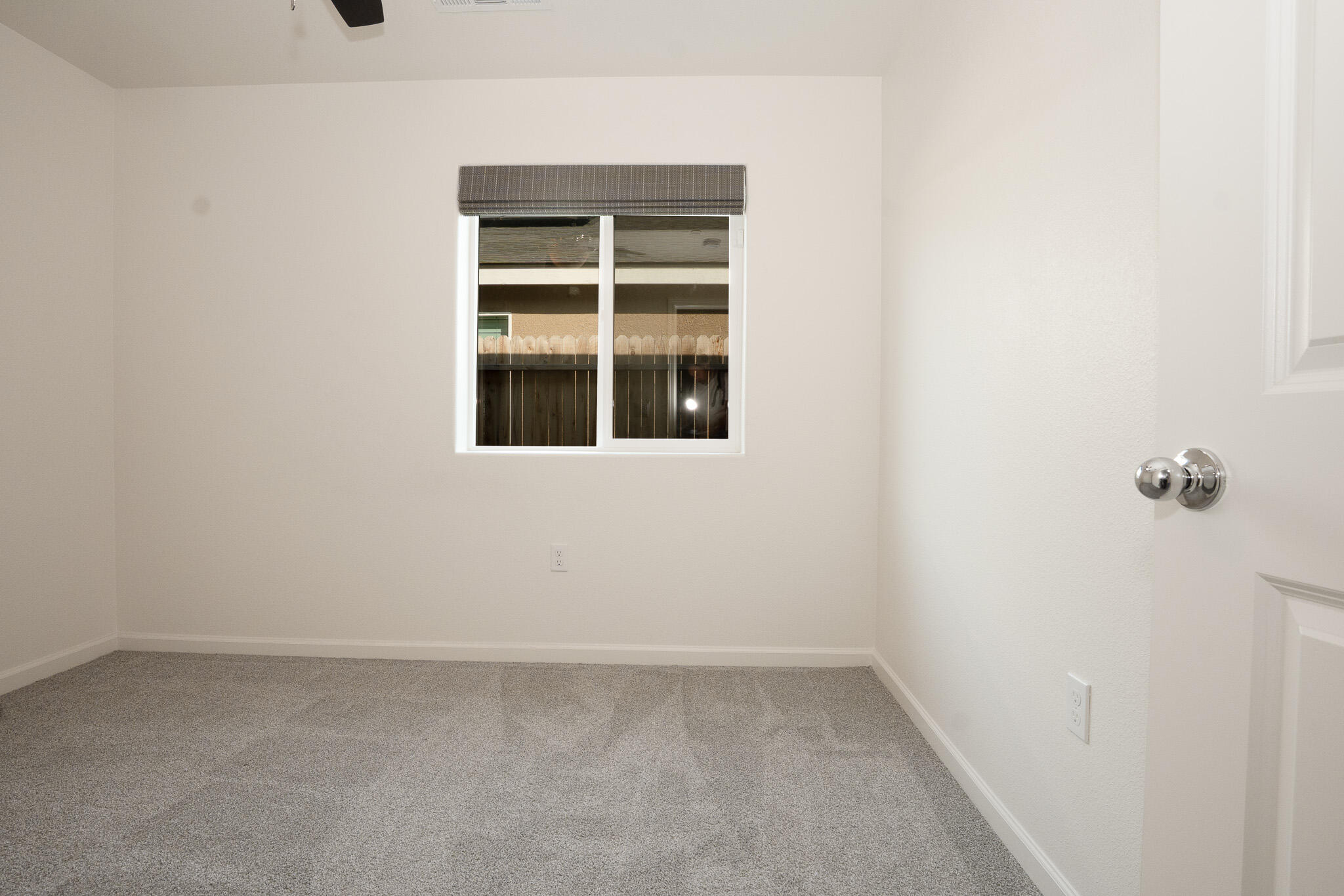 7070 Elm St, Visalia, CA 93291