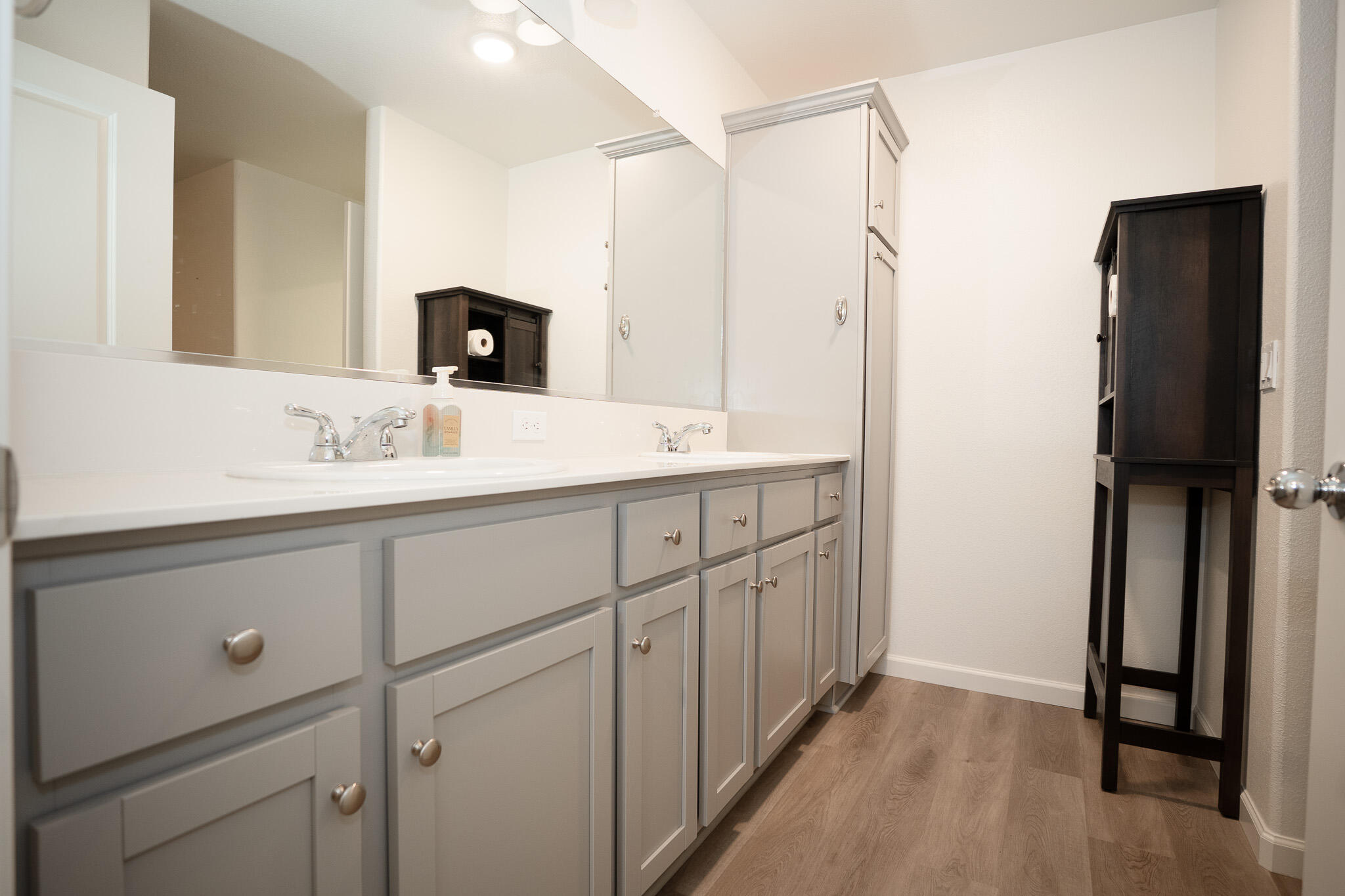 7070 Elm St, Visalia, CA 93291