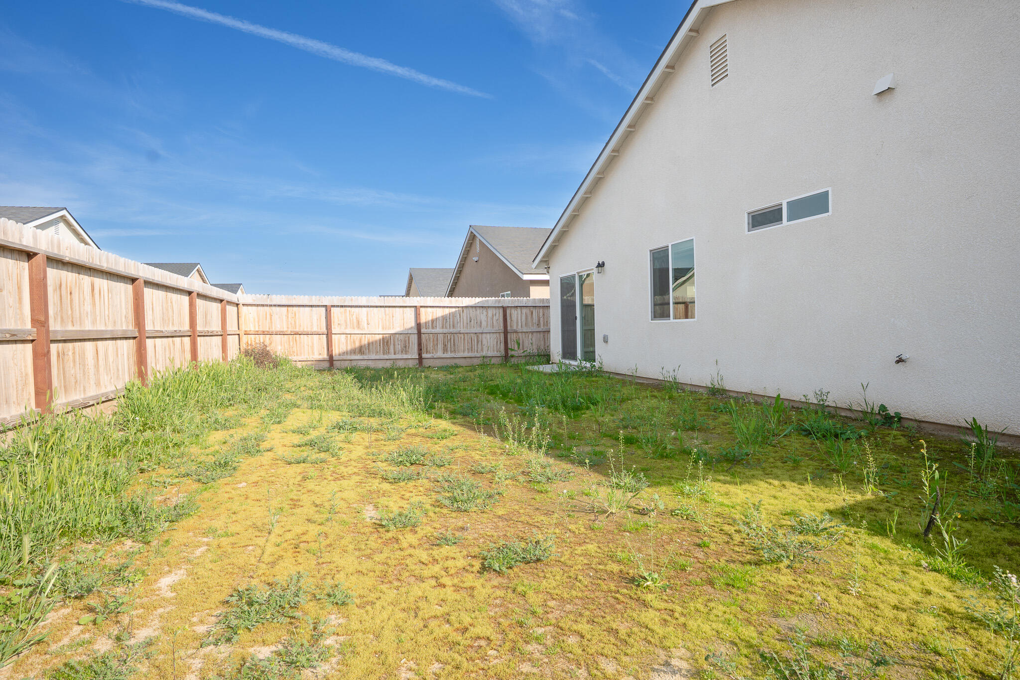 7070 Elm St, Visalia, CA 93291