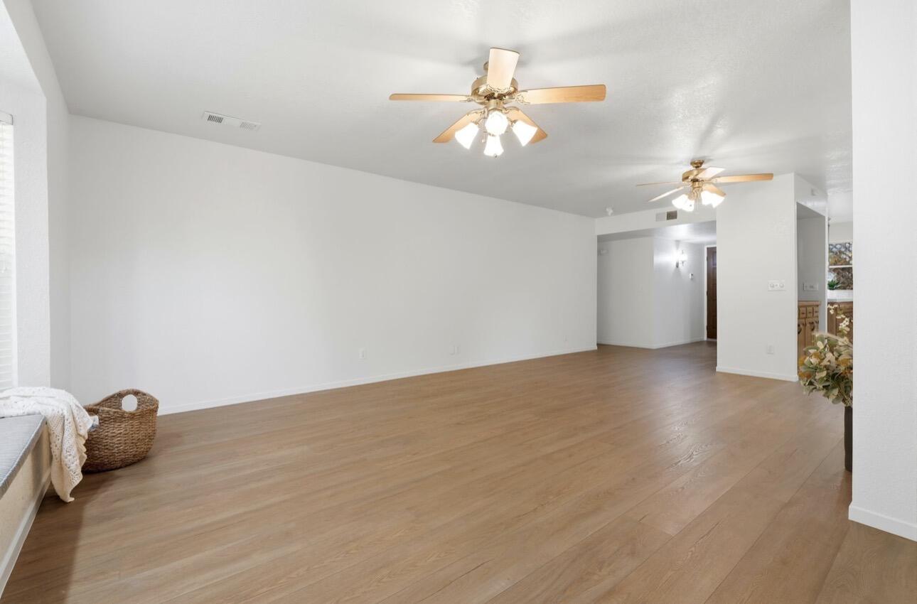 2936 S Conyer St, Visalia, CA 93277