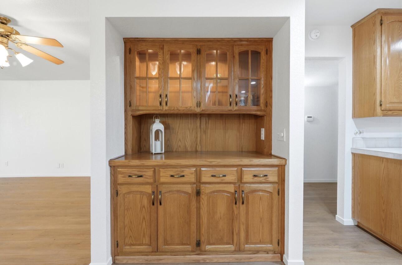 2936 S Conyer St, Visalia, CA 93277