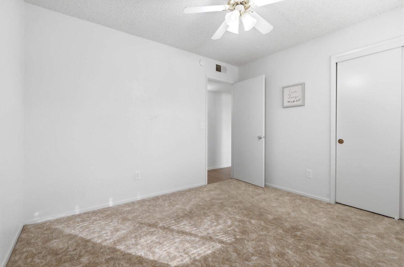 2936 S Conyer St, Visalia, CA 93277