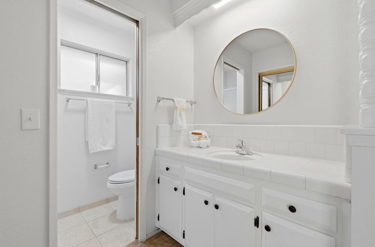 2936 S Conyer St, Visalia, CA 93277