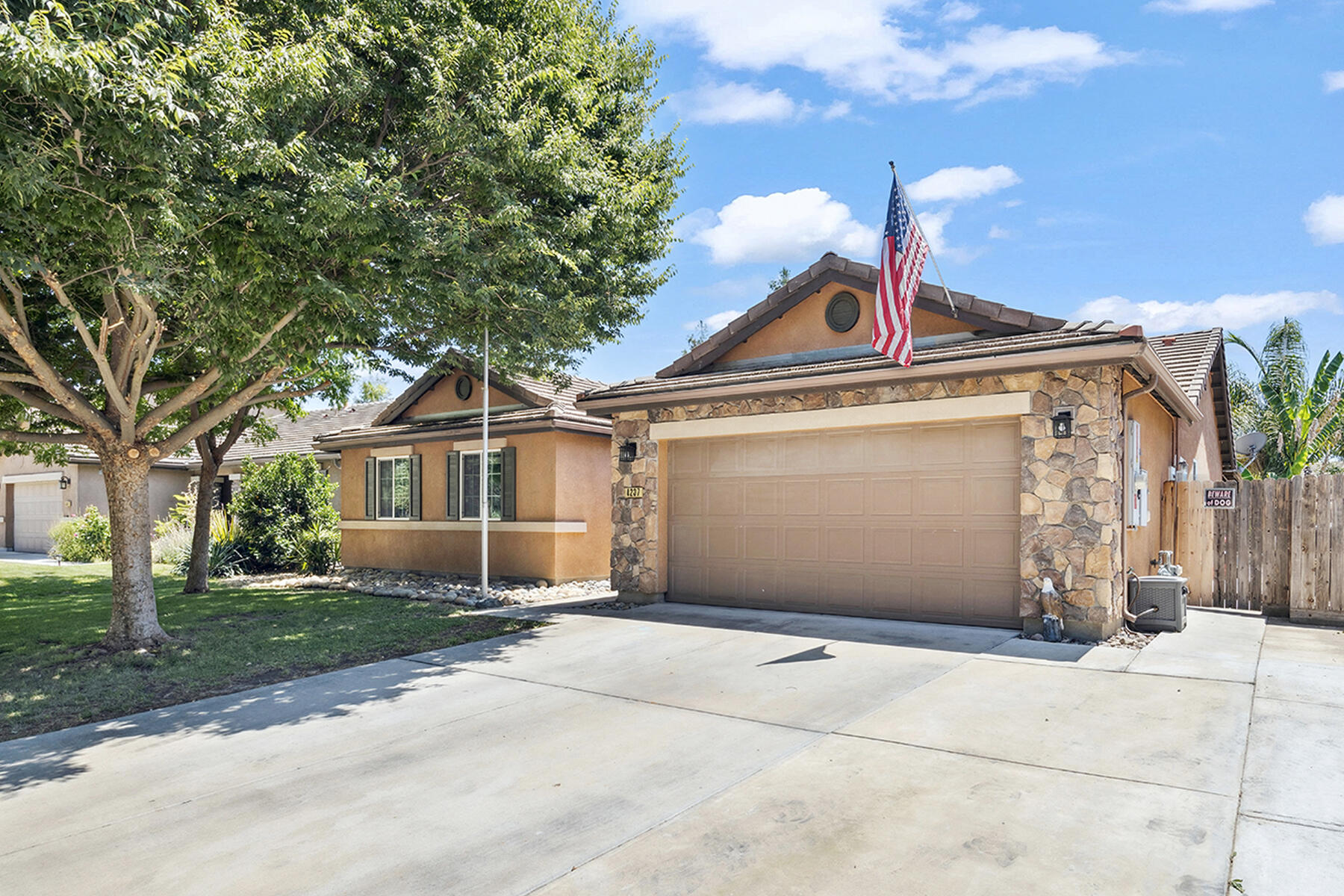 4237 E Murray Ave, Visalia, CA 93292