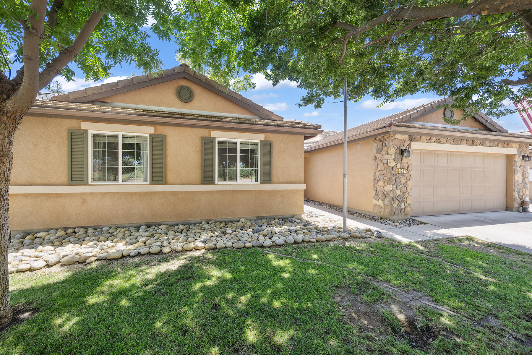 4237 E Murray Ave, Visalia, CA 93292