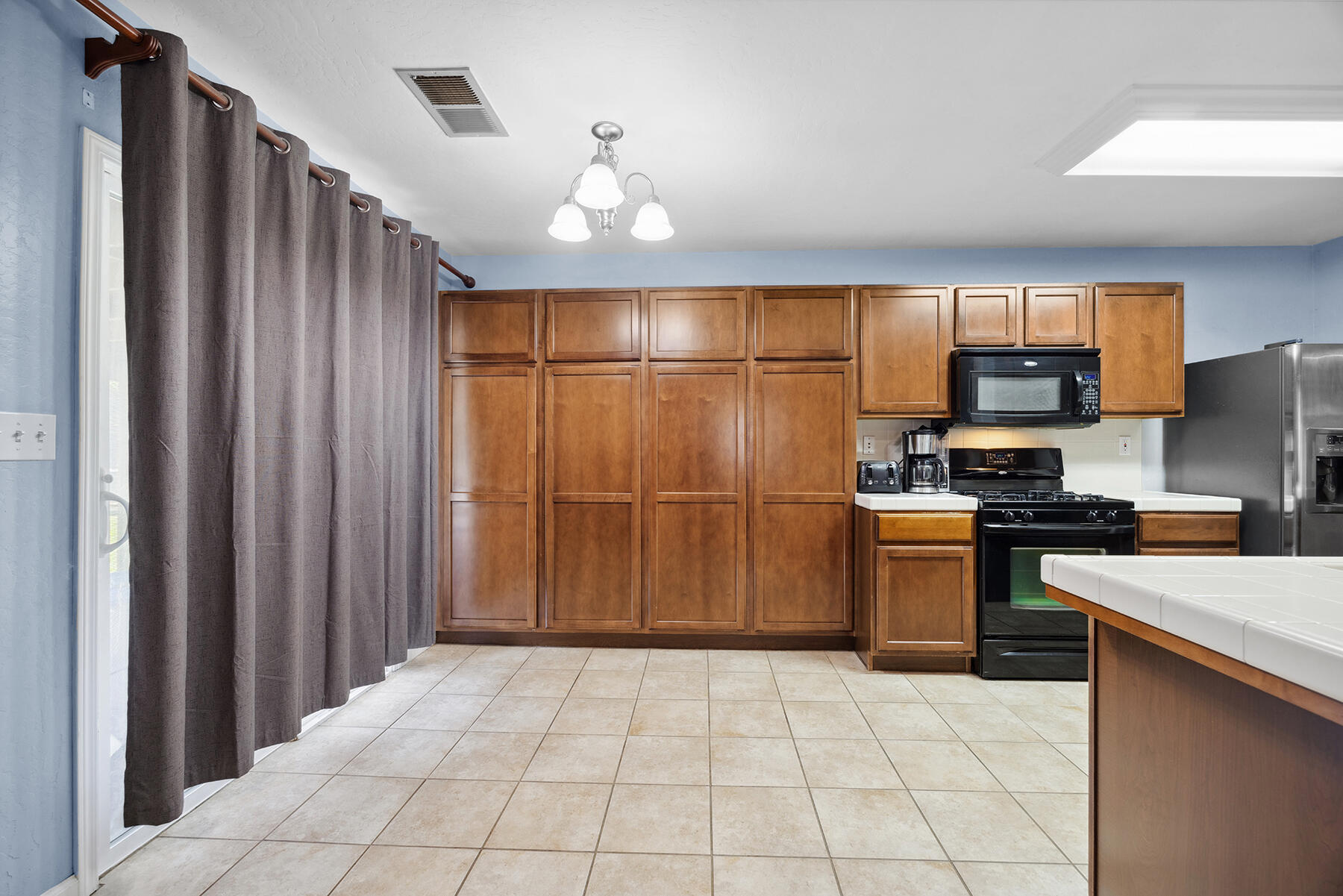 4237 E Murray Ave, Visalia, CA 93292