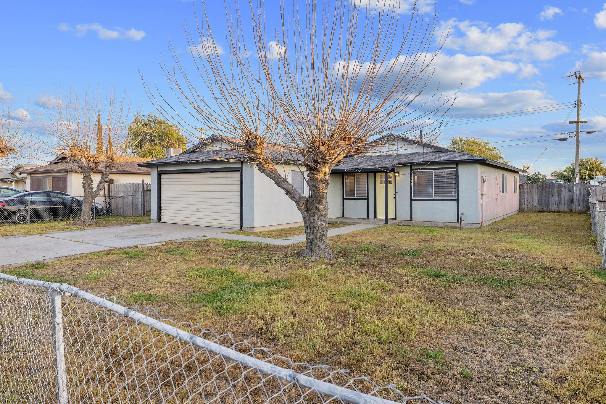 1399 Carla Ave, Pixley, CA 93256