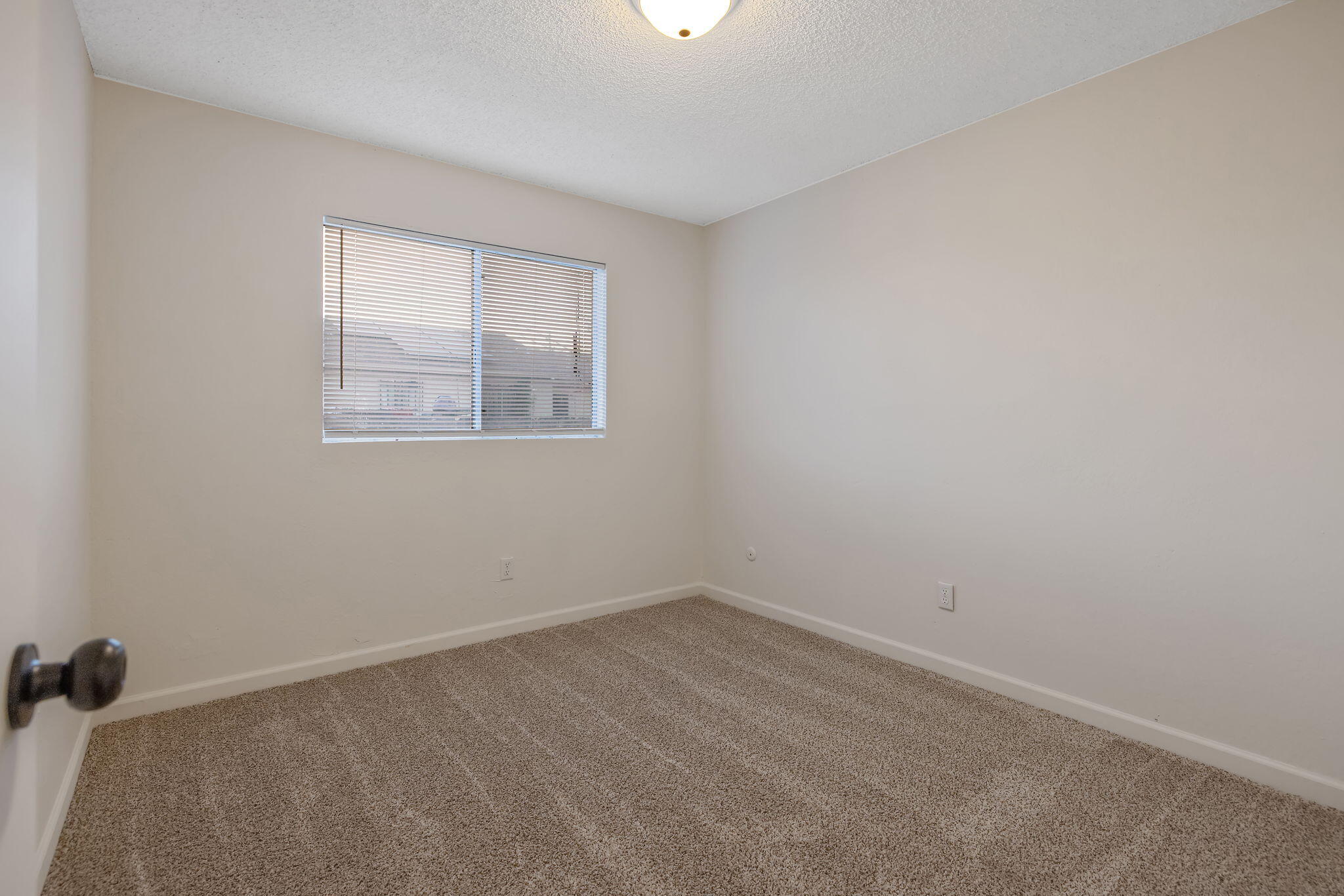 1399 Carla Ave, Pixley, CA 93256