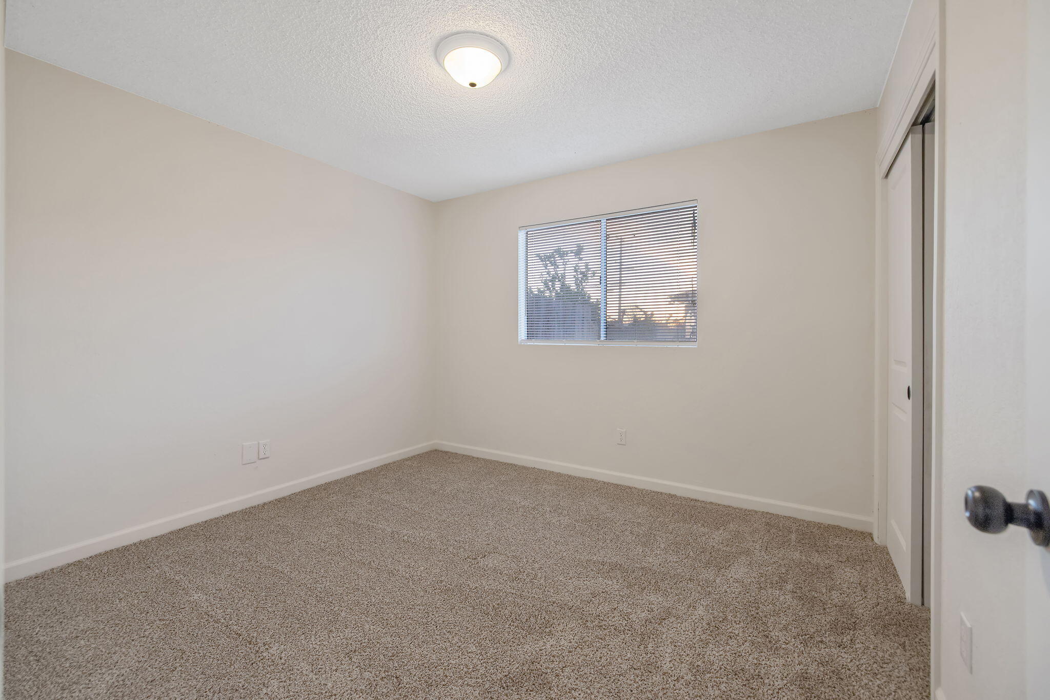 1399 Carla Ave, Pixley, CA 93256