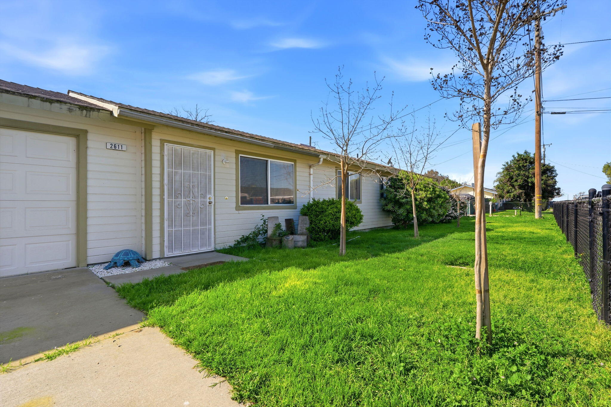 2611 Hanna Ave, Corcoran, CA 93212