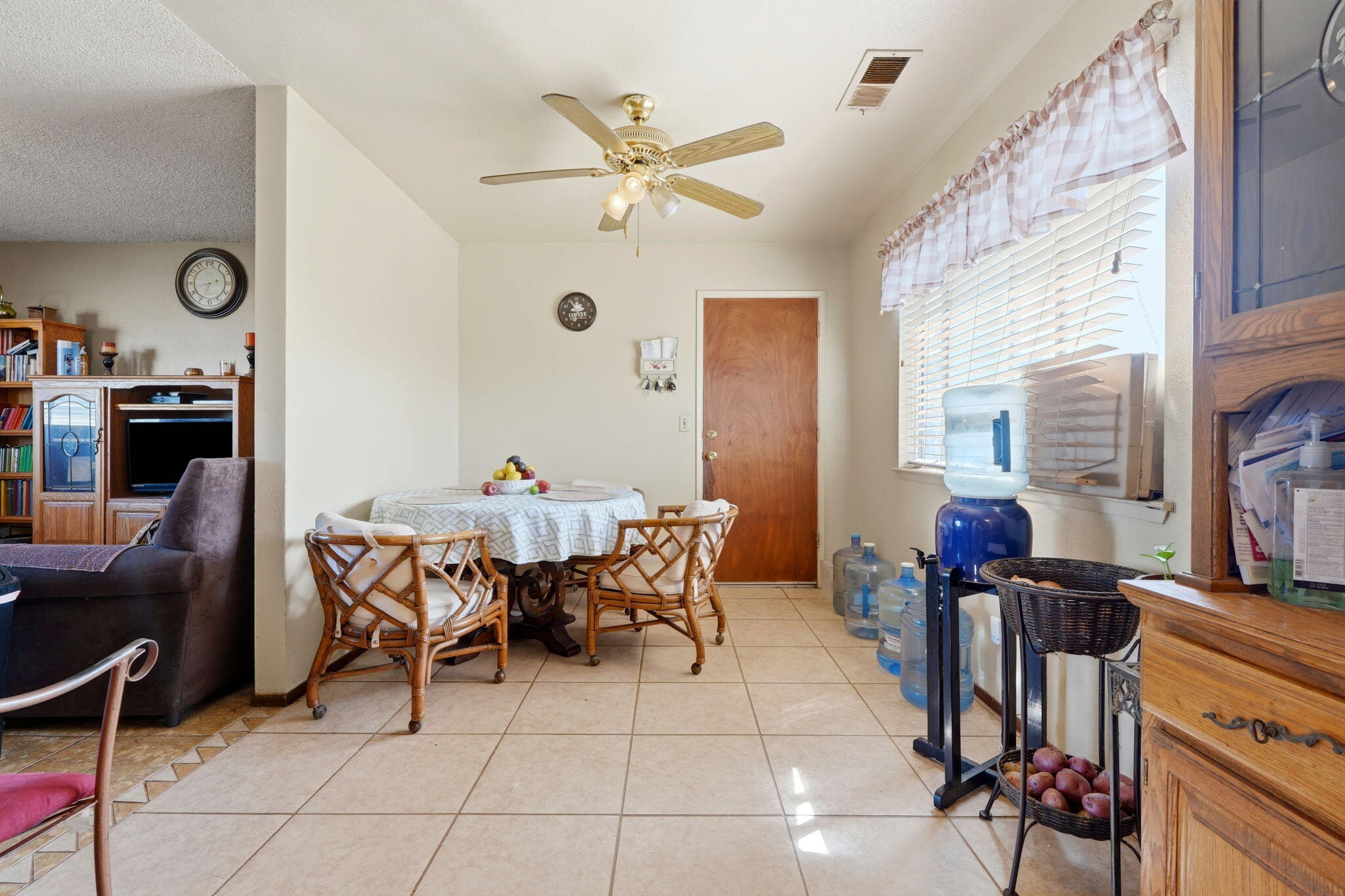 2611 Hanna Ave, Corcoran, CA 93212