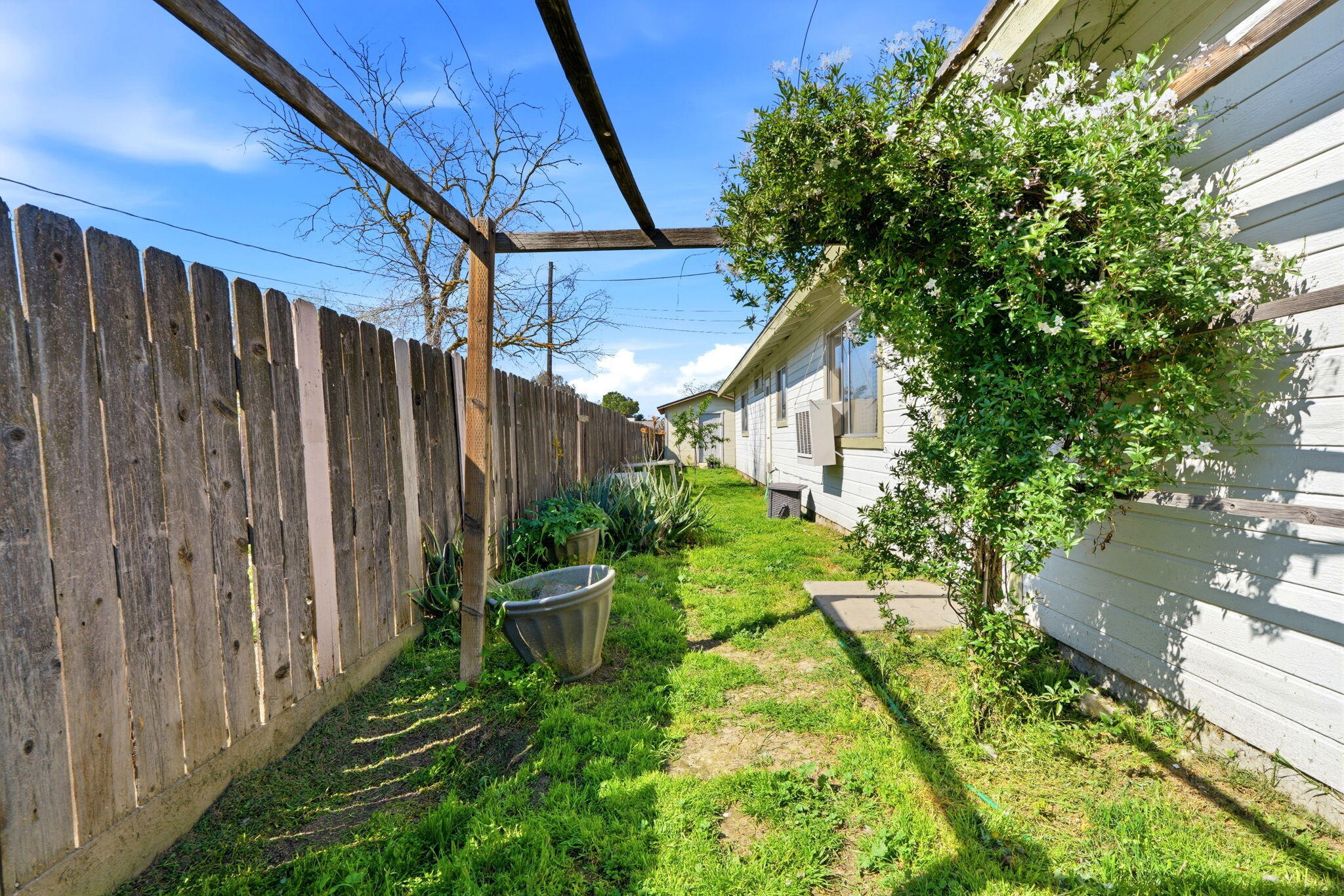 2611 Hanna Ave, Corcoran, CA 93212