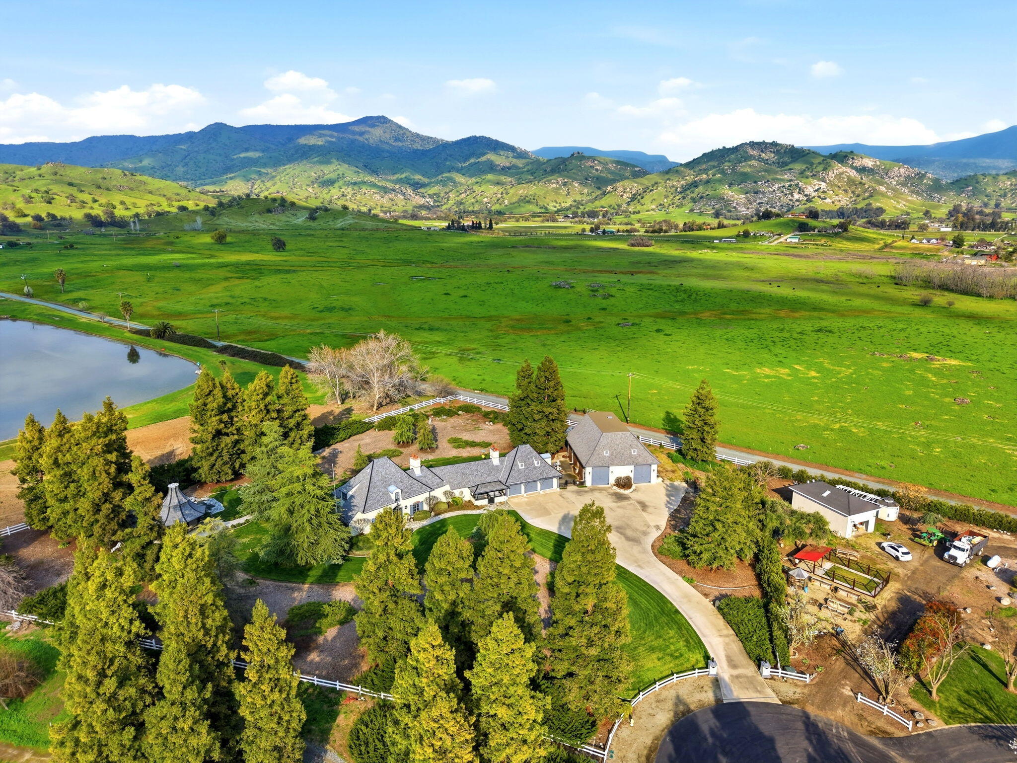 31311 Melanie Ct, Springville, CA 93265