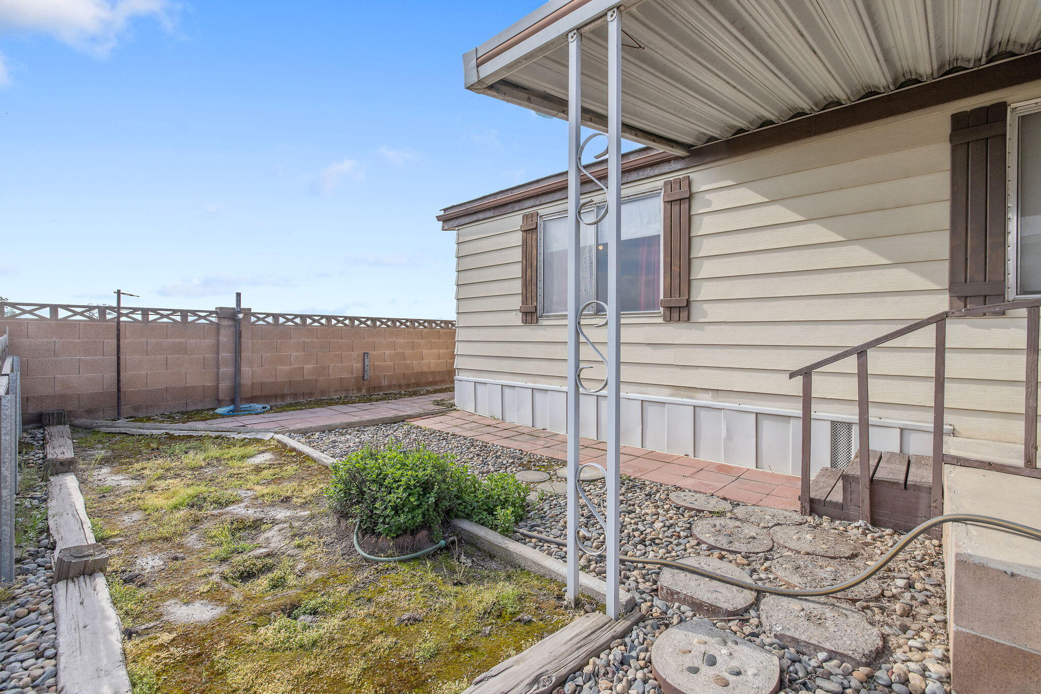 1401 E Paige Ave #34, Tulare, CA 93274