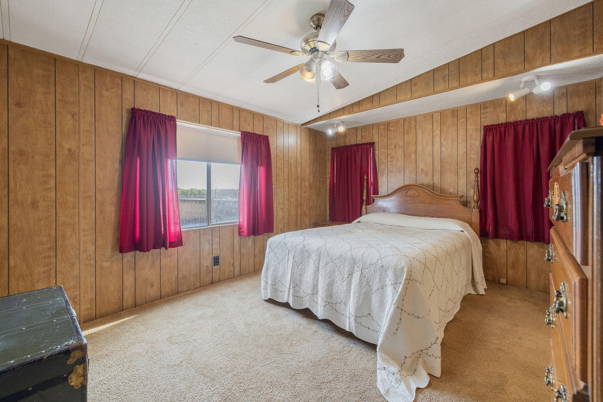 1401 E Paige Ave #34, Tulare, CA 93274