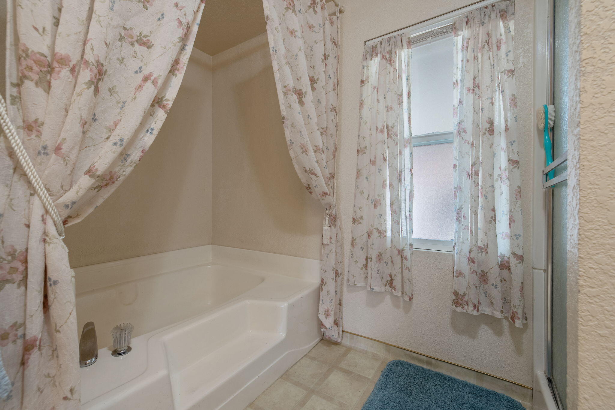 1401 E Paige Ave #34, Tulare, CA 93274