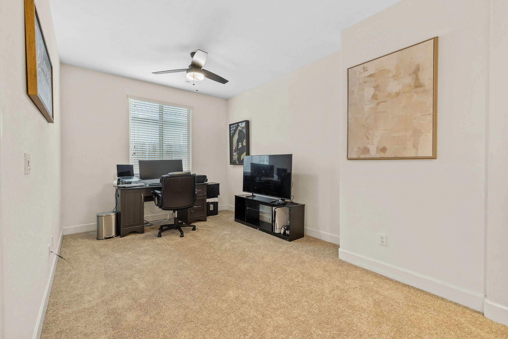 1821 E Arlen Ave, Visalia, CA 93292