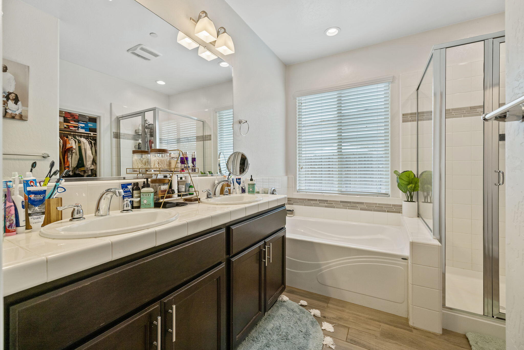 1821 E Arlen Ave, Visalia, CA 93292