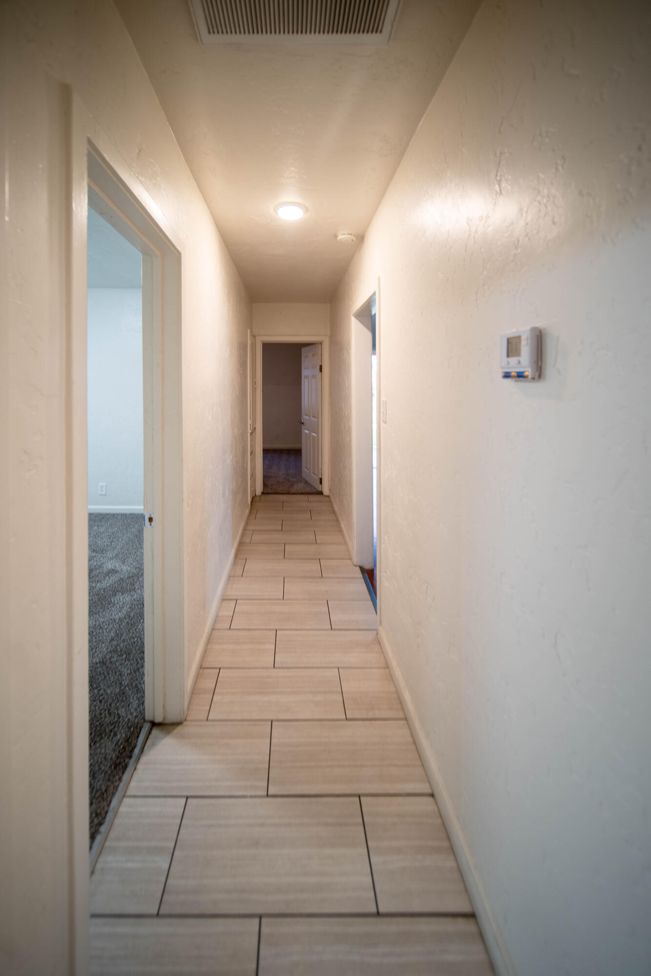 707 W Sonora Ave, Tulare, CA 93274