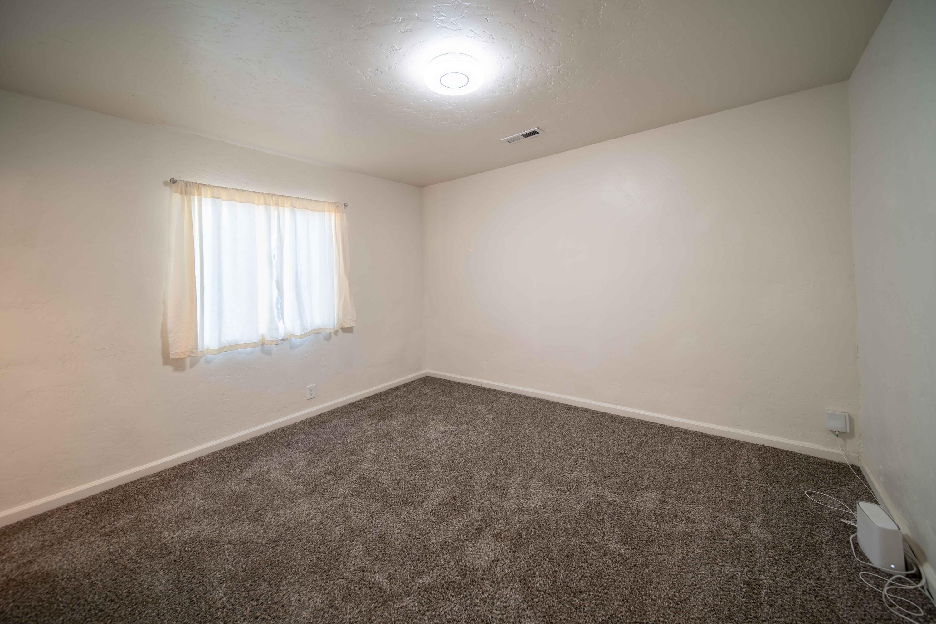 707 W Sonora Ave, Tulare, CA 93274