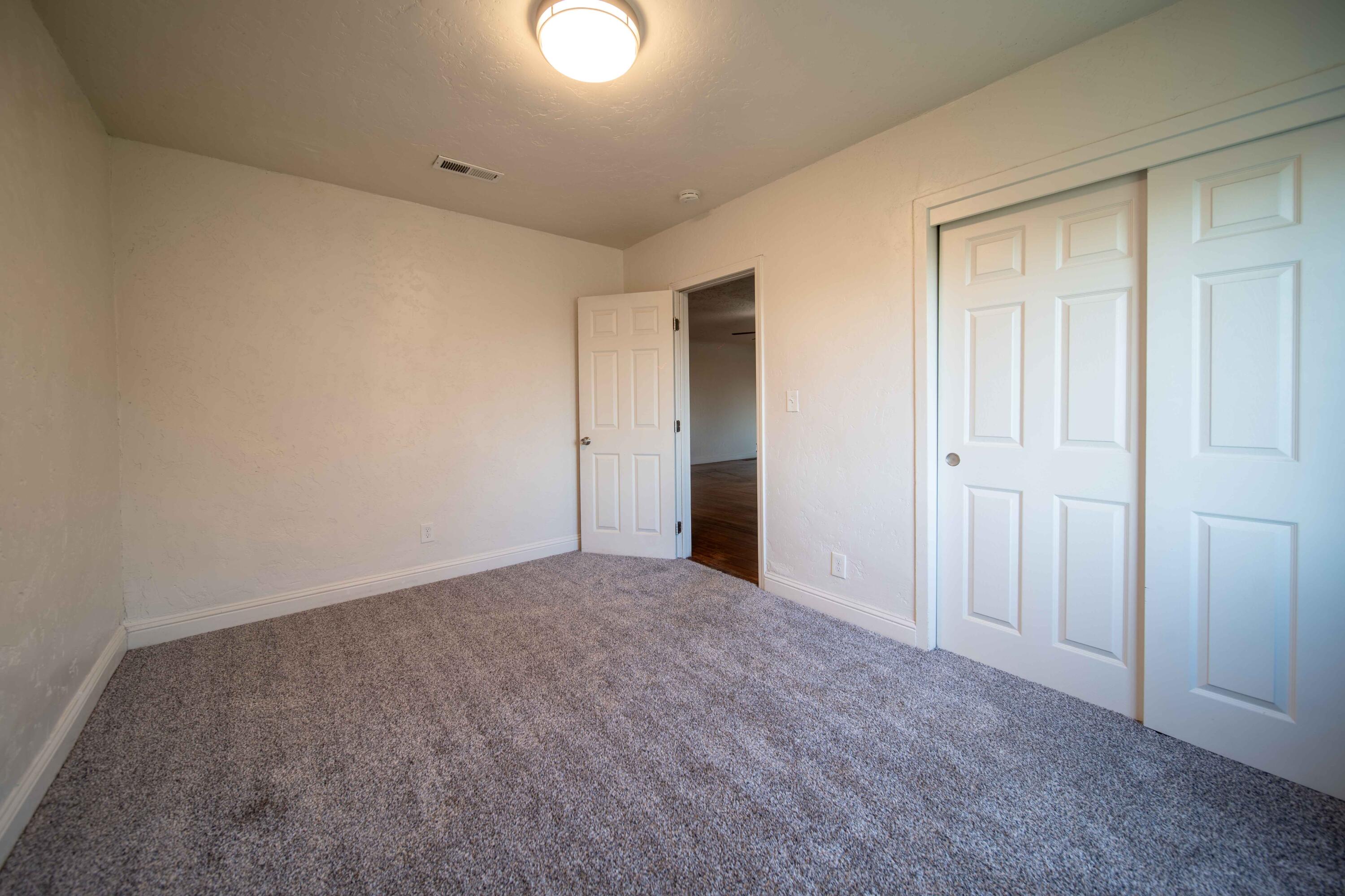 707 W Sonora Ave, Tulare, CA 93274