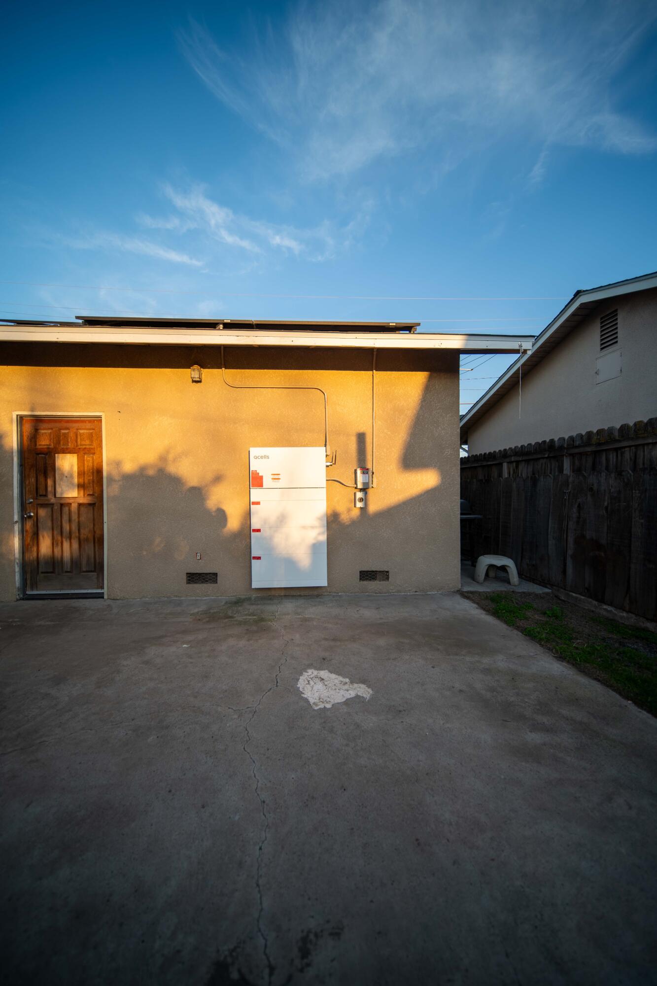 707 W Sonora Ave, Tulare, CA 93274