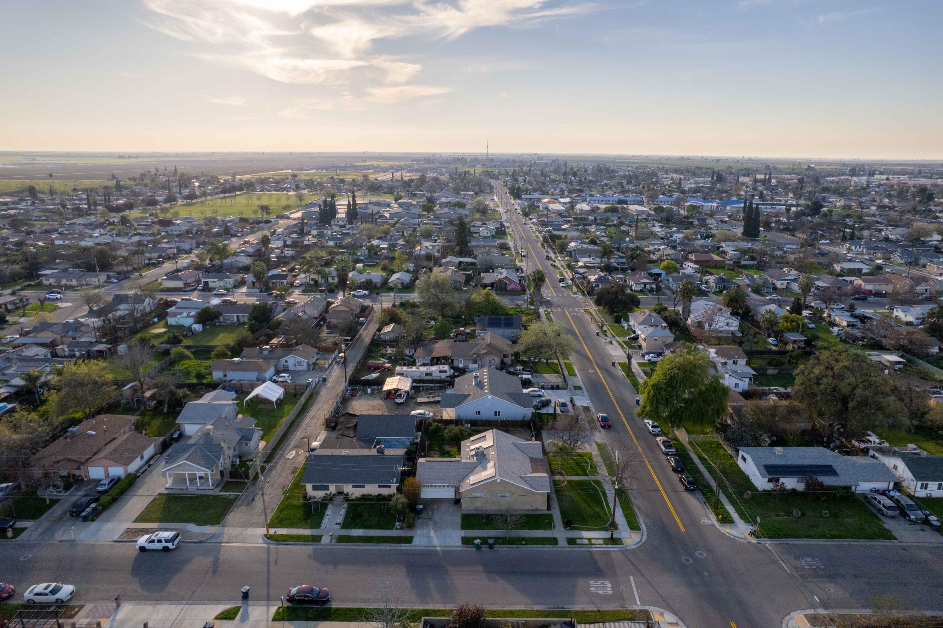 707 W Sonora Ave, Tulare, CA 93274