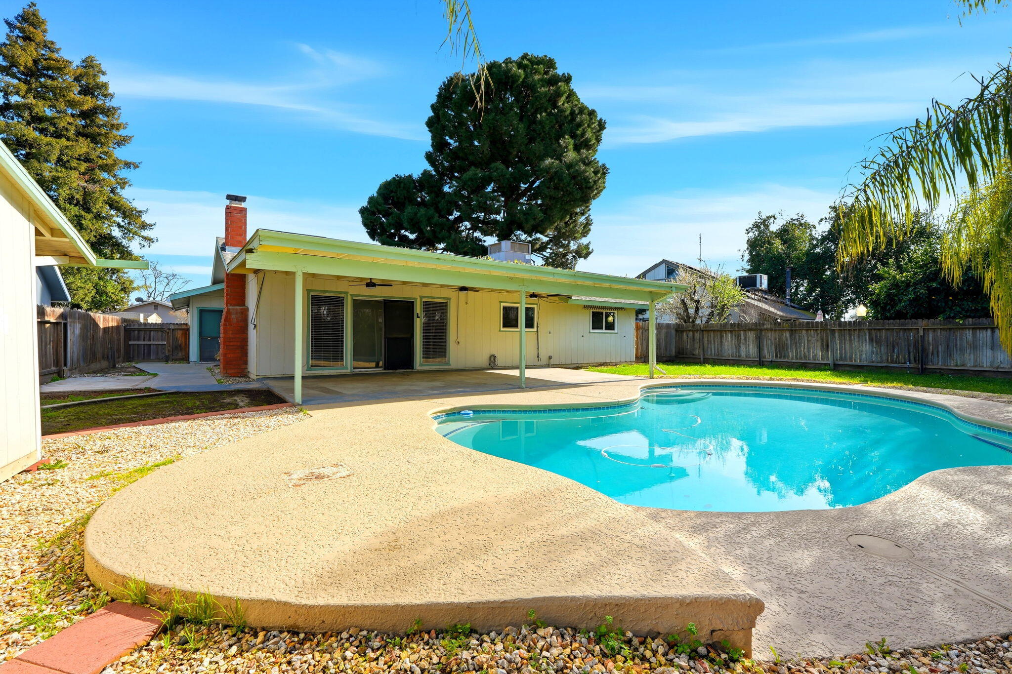 407 N Vista St, Visalia, CA 93292